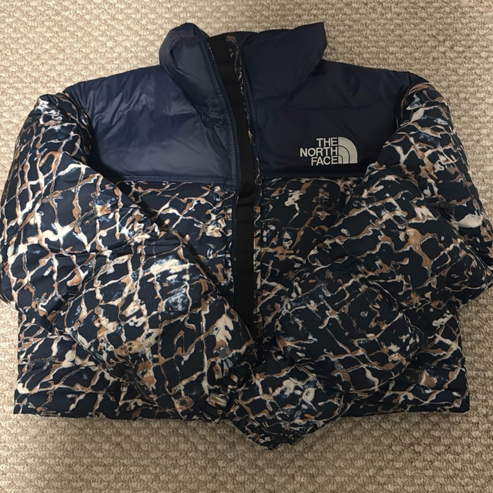 Cropped north face puffer